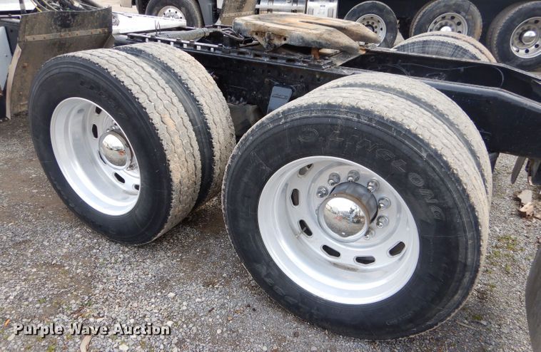 image for item GG9728 2012 Western Star 4900FA semi truck