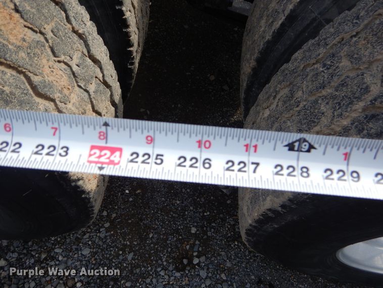 image for item GG9728 2012 Western Star 4900FA semi truck