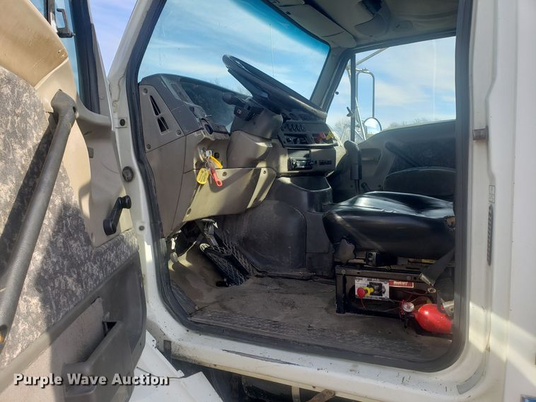 image for item L1431 2000 Sterling A-Line semi truck