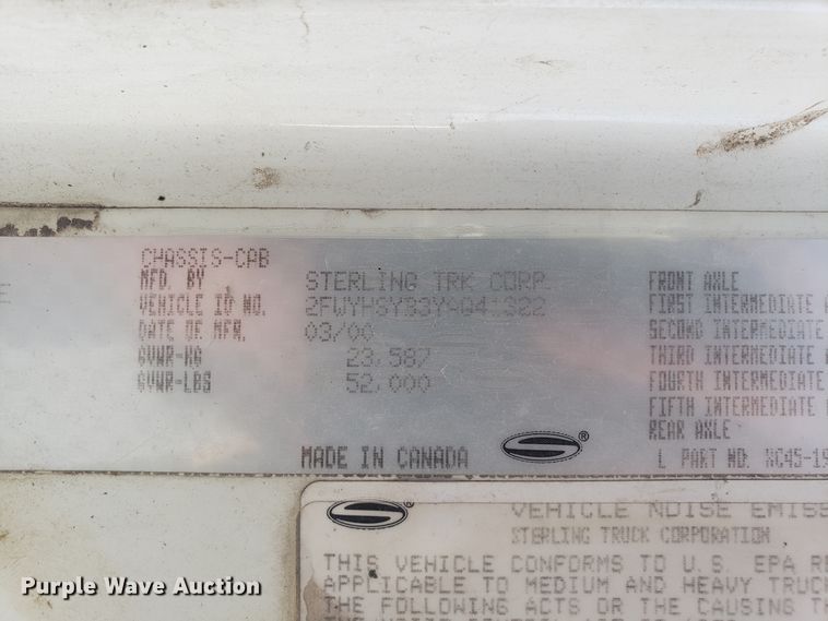 image for item L1431 2000 Sterling A-Line semi truck