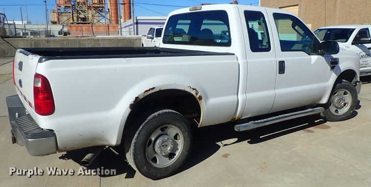image for item DC3300 2008 Ford F250 Super Duty SuperCab pickup truck