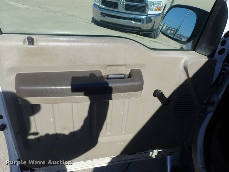 image for item DC3300 2008 Ford F250 Super Duty SuperCab pickup truck