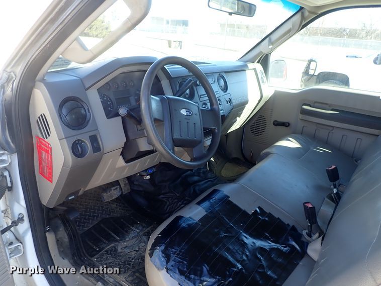 image for item DC3300 2008 Ford F250 Super Duty SuperCab pickup truck