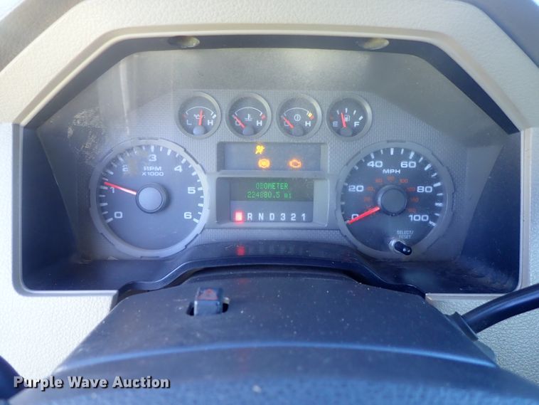 image for item DC3300 2008 Ford F250 Super Duty SuperCab pickup truck