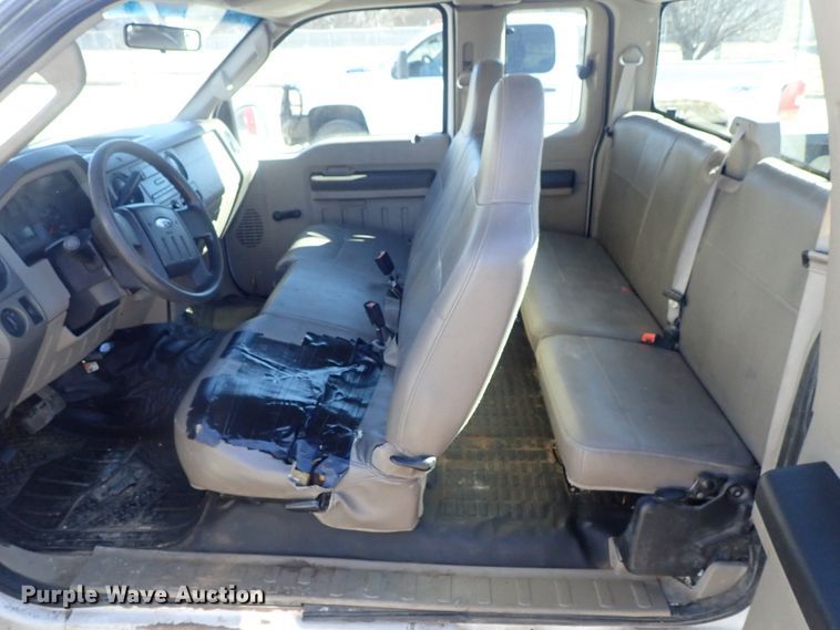 image for item DC3300 2008 Ford F250 Super Duty SuperCab pickup truck