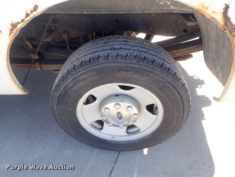 image for item DC3300 2008 Ford F250 Super Duty SuperCab pickup truck