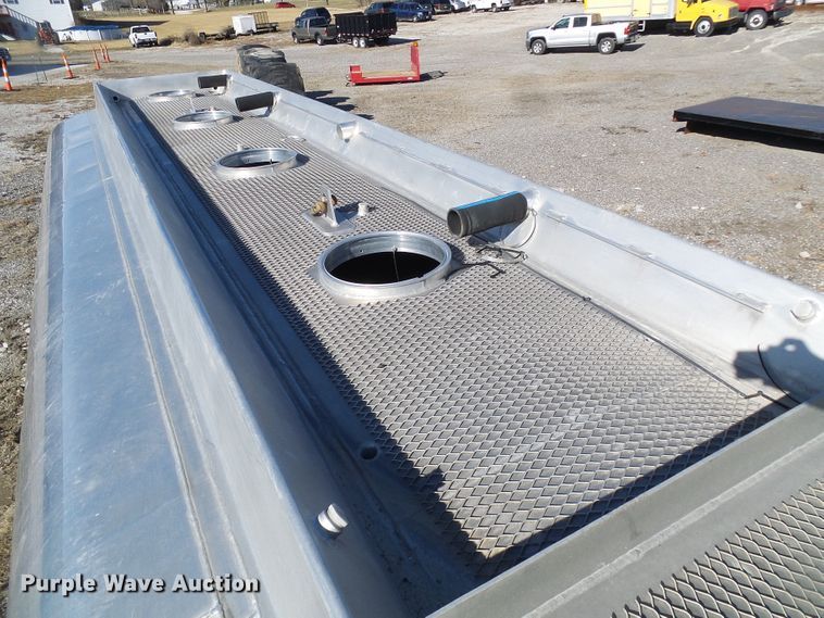 image for item DD1993 Tank bed