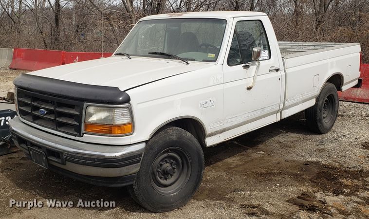 image for item DD2630 1996 Ford F250 pickup truck