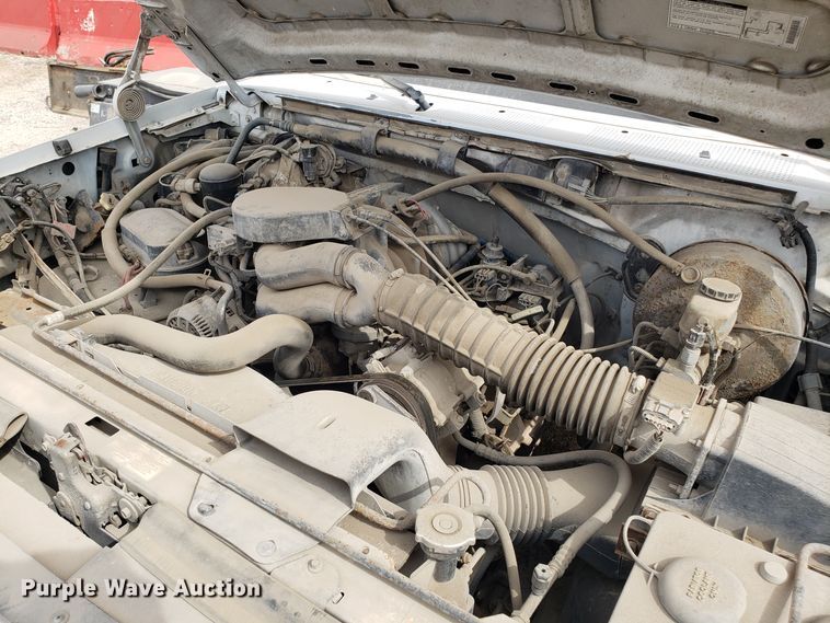 image for item DD2630 1996 Ford F250 pickup truck