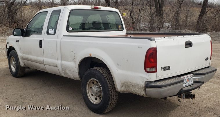 image for item DD2631 2001 Ford F250 Super Duty SuperCab pickup truck