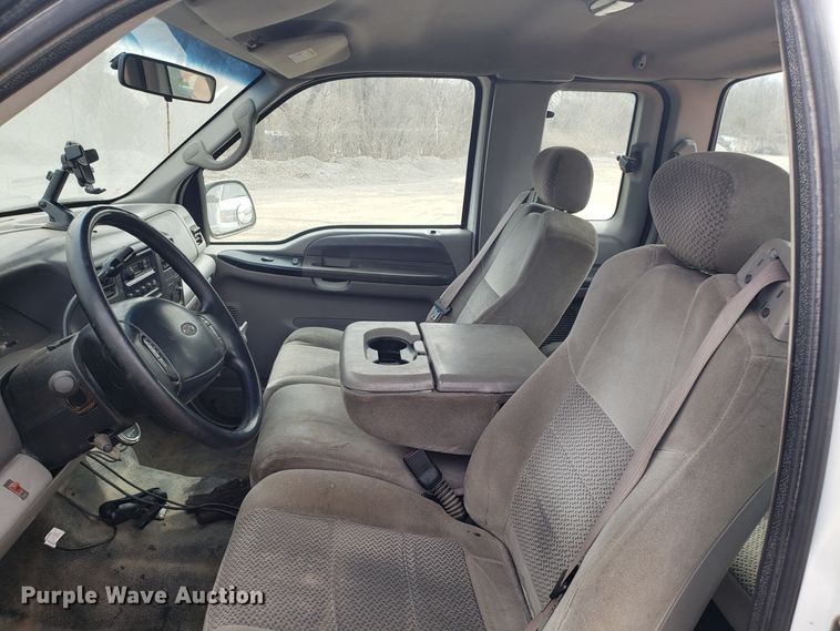 image for item DD2631 2001 Ford F250 Super Duty SuperCab pickup truck