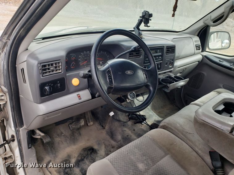 image for item DD2631 2001 Ford F250 Super Duty SuperCab pickup truck