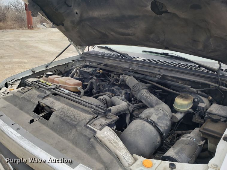 image for item DD2631 2001 Ford F250 Super Duty SuperCab pickup truck