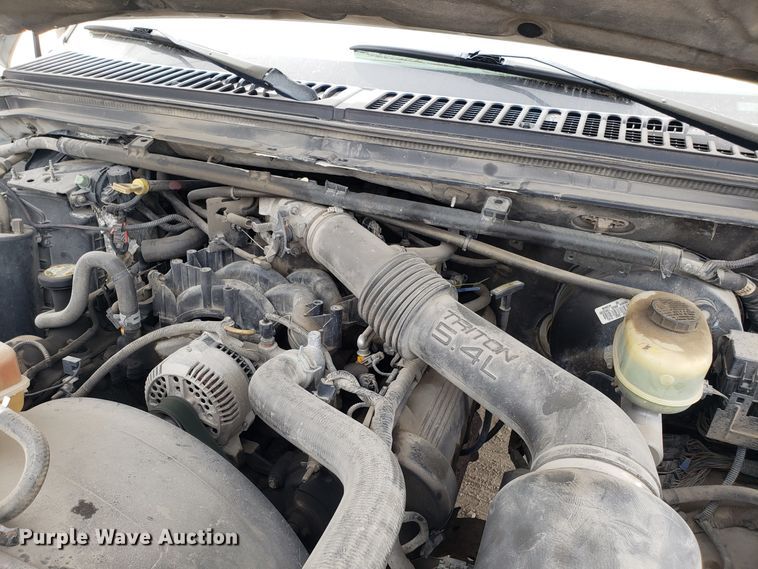 image for item DD2631 2001 Ford F250 Super Duty SuperCab pickup truck