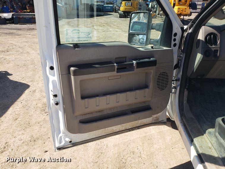 image for item DD2633 2009 Ford F250 Super Duty pickup truck