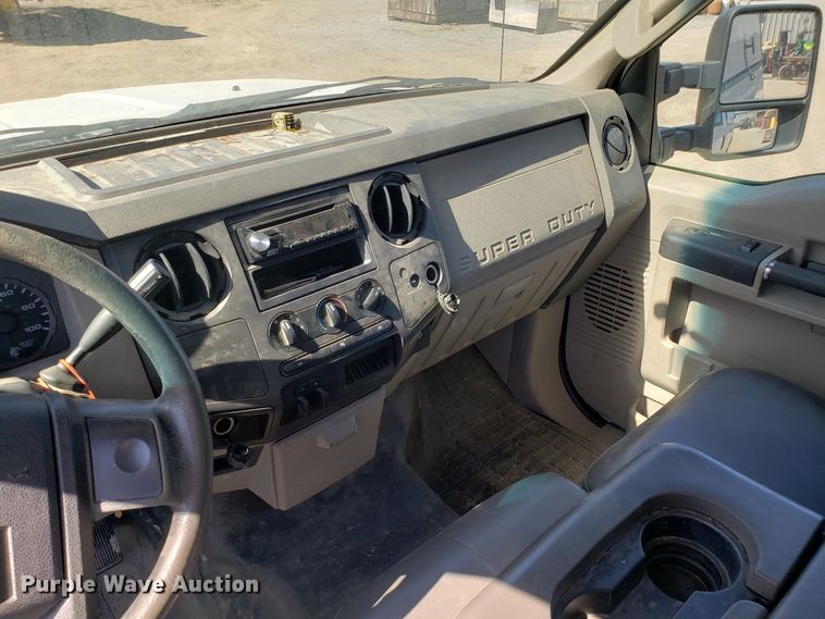 image for item DD2633 2009 Ford F250 Super Duty pickup truck
