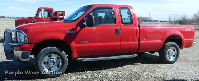 image for item DE4440 2006 Ford F250 Super Duty SuperCab pickup truck