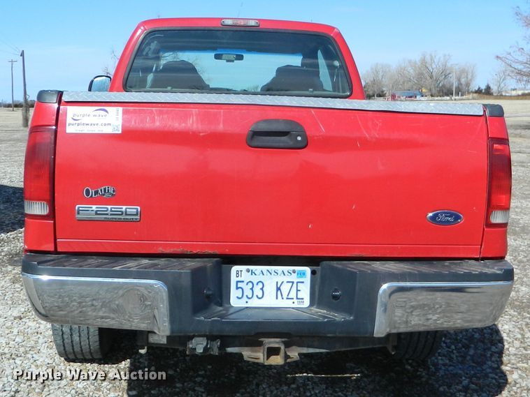 image for item DE4440 2006 Ford F250 Super Duty SuperCab pickup truck
