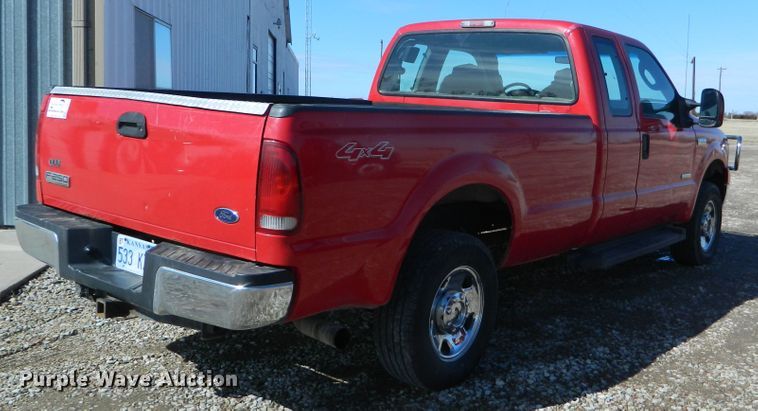 image for item DE4440 2006 Ford F250 Super Duty SuperCab pickup truck