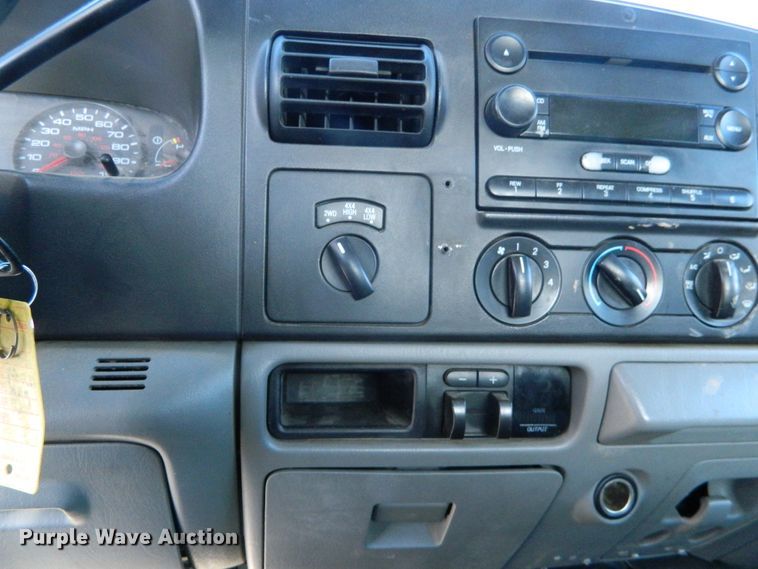 image for item DE4440 2006 Ford F250 Super Duty SuperCab pickup truck