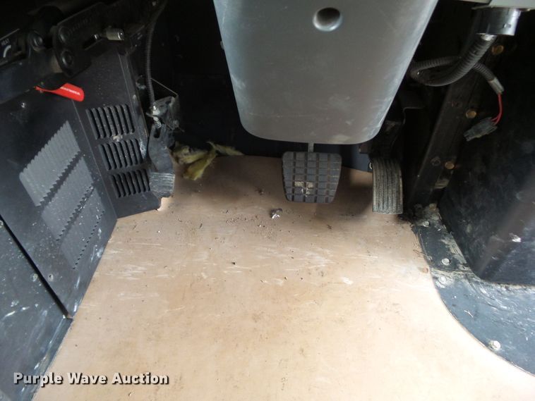 image for item DF0825 2010 Blue Bird Vision school bus