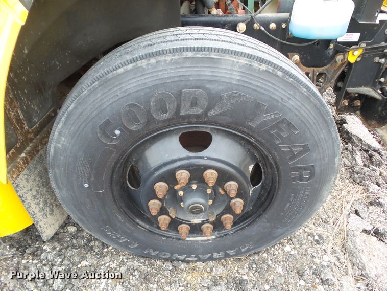 image for item DF0825 2010 Blue Bird Vision school bus