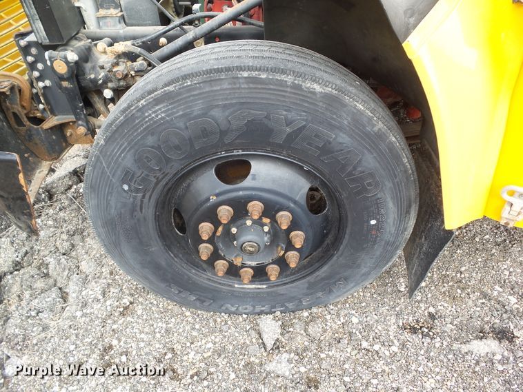 image for item DF0825 2010 Blue Bird Vision school bus