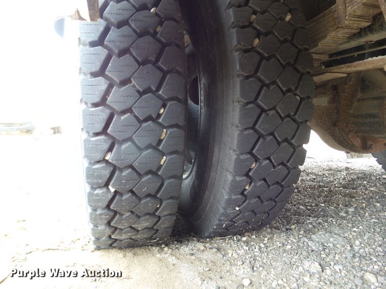 image for item DF0825 2010 Blue Bird Vision school bus