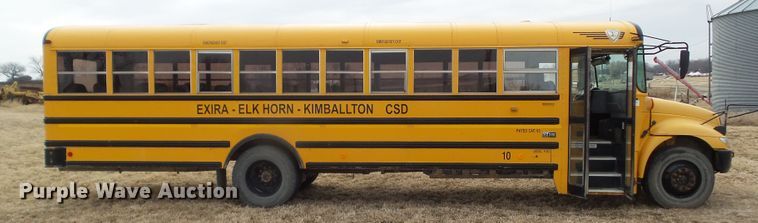 image for item DF0826 2005 International 3000 school bus