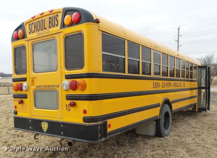 image for item DF0826 2005 International 3000 school bus