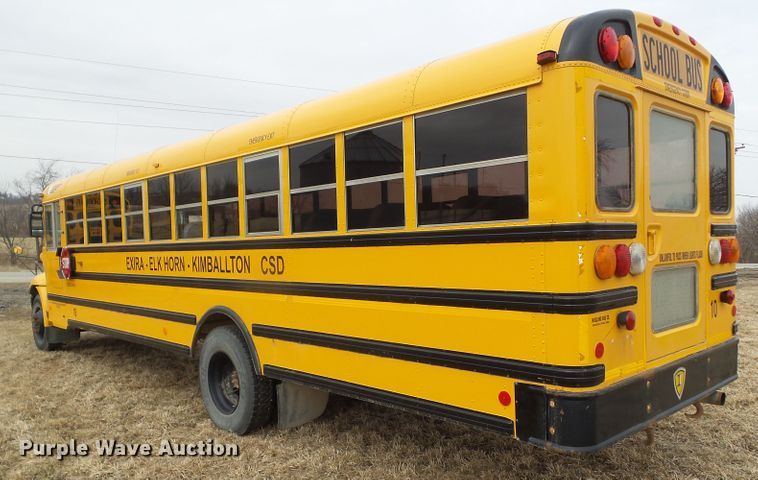 image for item DF0826 2005 International 3000 school bus