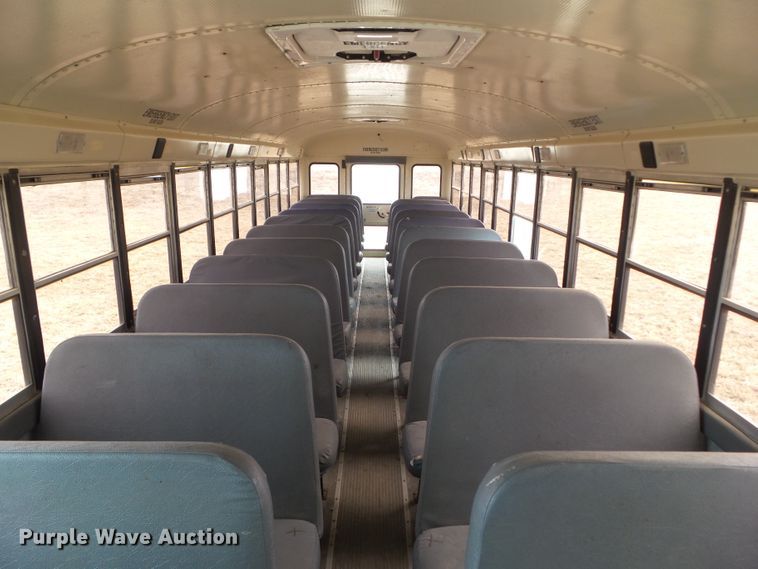 image for item DF0826 2005 International 3000 school bus