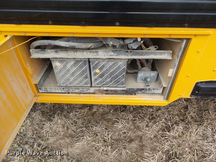 image for item DF0826 2005 International 3000 school bus