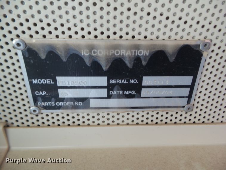 image for item DF0826 2005 International 3000 school bus