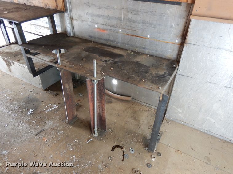 image for item DF5835 1971 International 1200 delivery truck