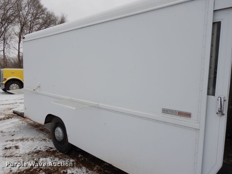 image for item DF5835 1971 International 1200 delivery truck