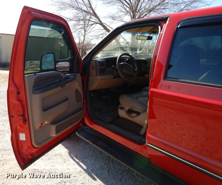 image for item DF5849 1999 Ford F250 Super Duty Crew Cab pickup truck