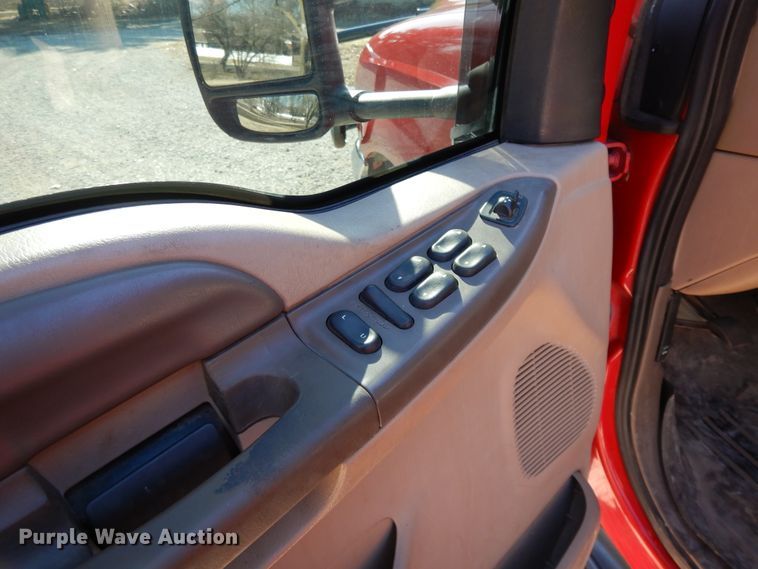 image for item DF5849 1999 Ford F250 Super Duty Crew Cab pickup truck