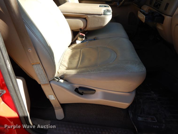 image for item DF5849 1999 Ford F250 Super Duty Crew Cab pickup truck