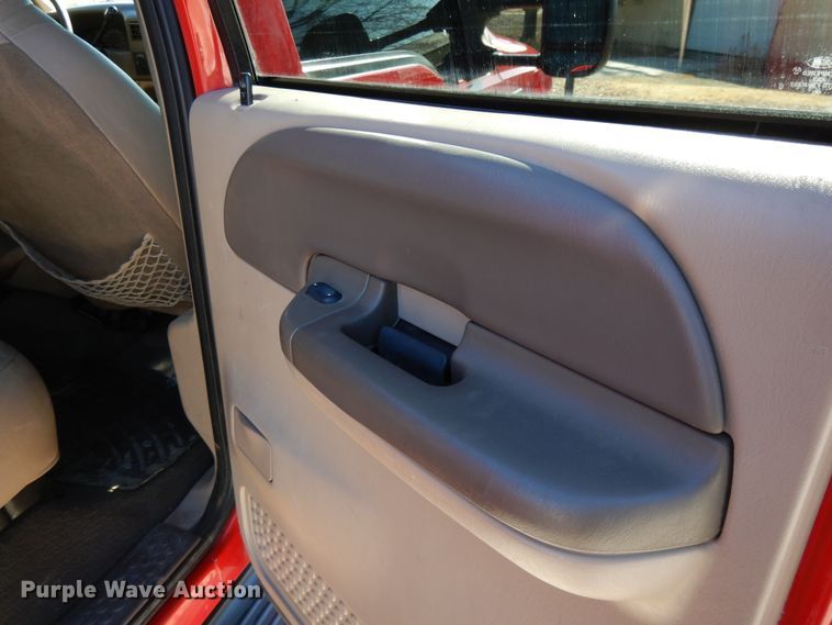 image for item DF5849 1999 Ford F250 Super Duty Crew Cab pickup truck