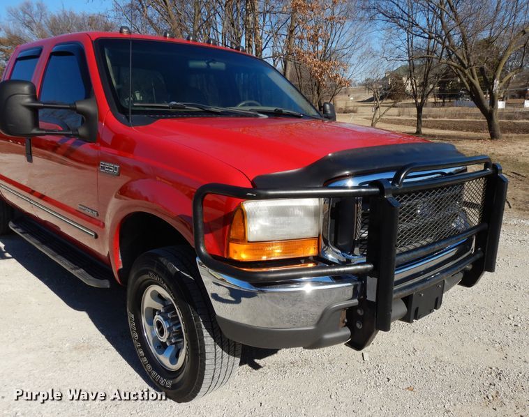 image for item DF5849 1999 Ford F250 Super Duty Crew Cab pickup truck