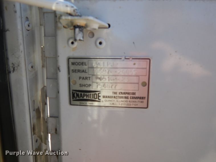 image for item DF5850 2005 Ford F350 Super Duty utility bed pickup truck