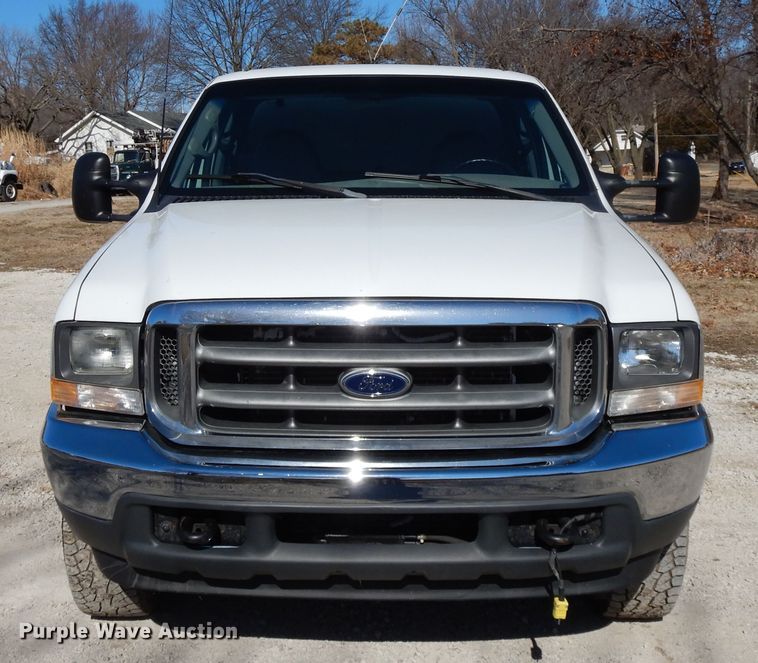 image for item DF5851 2002 Ford F350 Super Duty SuperCab pickup truck