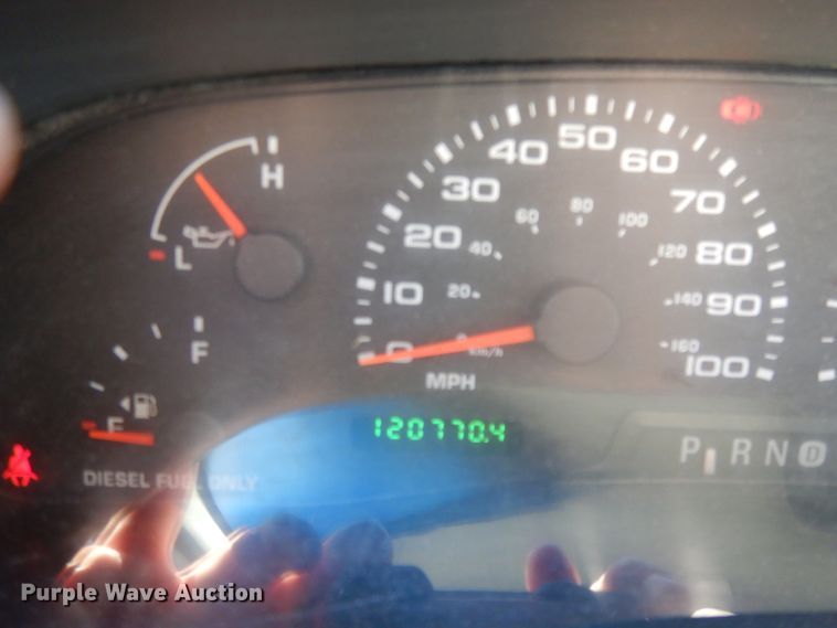 image for item DF5851 2002 Ford F350 Super Duty SuperCab pickup truck