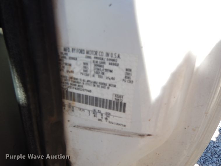 image for item DF5851 2002 Ford F350 Super Duty SuperCab pickup truck