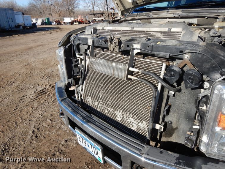 image for item DF5874 2009 Ford F250 Super Duty flatbed pickup truck