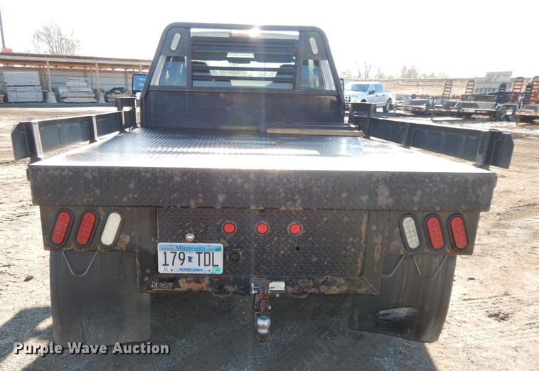 image for item DF5874 2009 Ford F250 Super Duty flatbed pickup truck