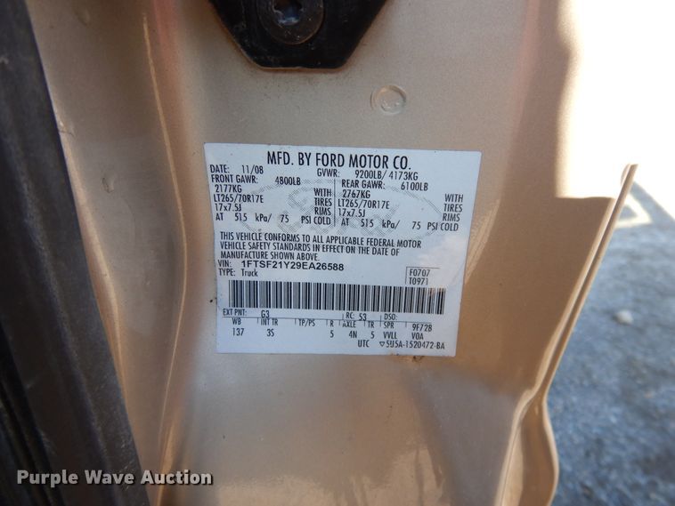 image for item DF5874 2009 Ford F250 Super Duty flatbed pickup truck