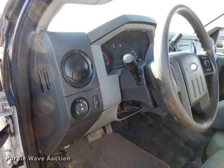 image for item DF5875 2012 Ford F450 Super Duty utility truck