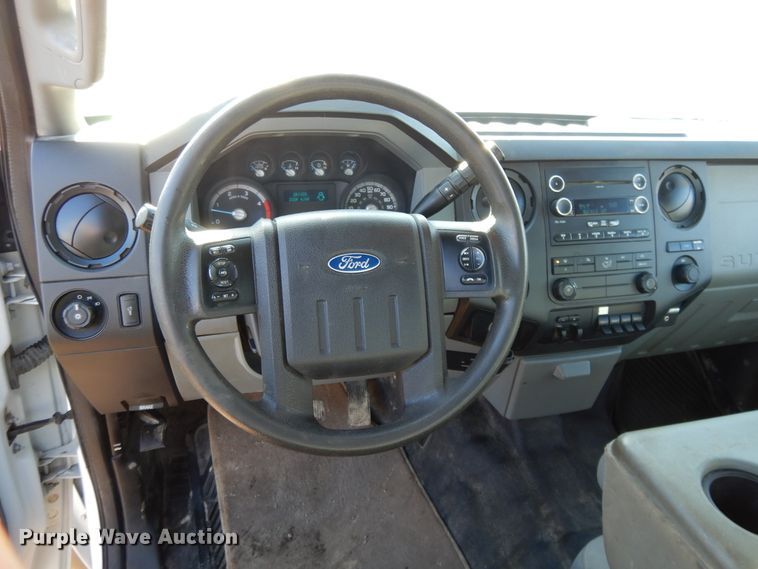 image for item DF5875 2012 Ford F450 Super Duty utility truck